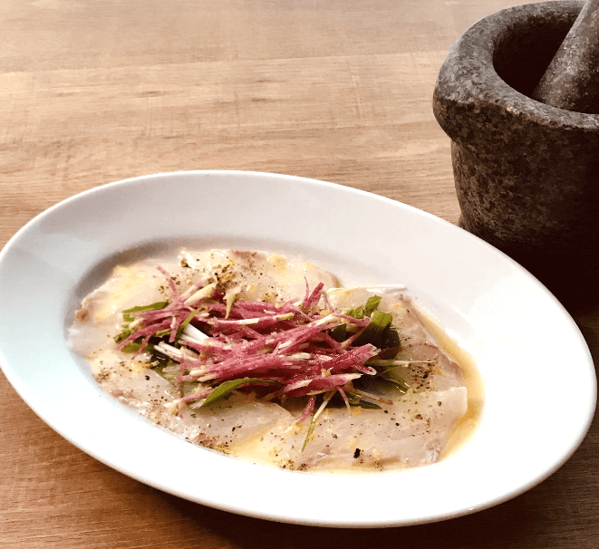 天然ひらめのシトラスカルパッチョ 825円