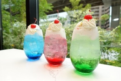 懐かしのクリームソーダ  500円(税込)