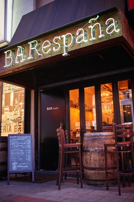 観光客にも選ばれる、すすきの発“バル体験スポット”