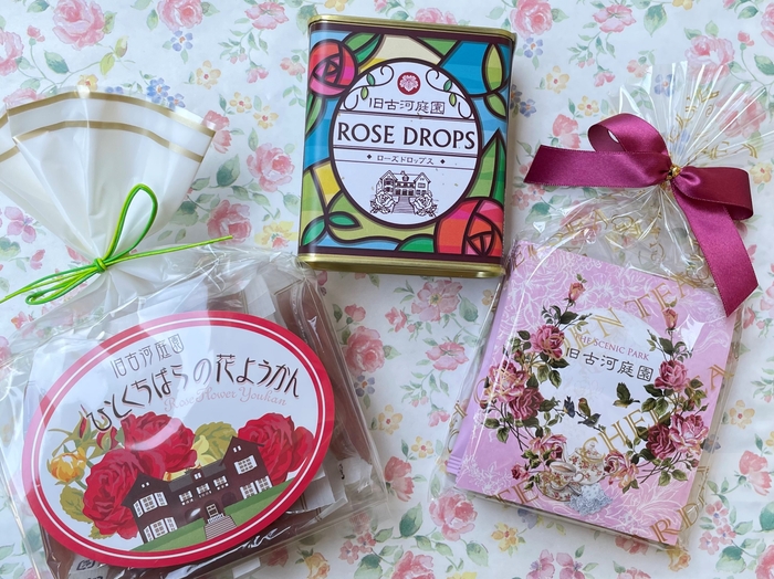 (左)ひとくちばらの花ようかん  (中)ローズドロップス  (右)ローズティー