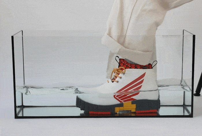 しっかり防水！雨でも晴れでも365日履ける