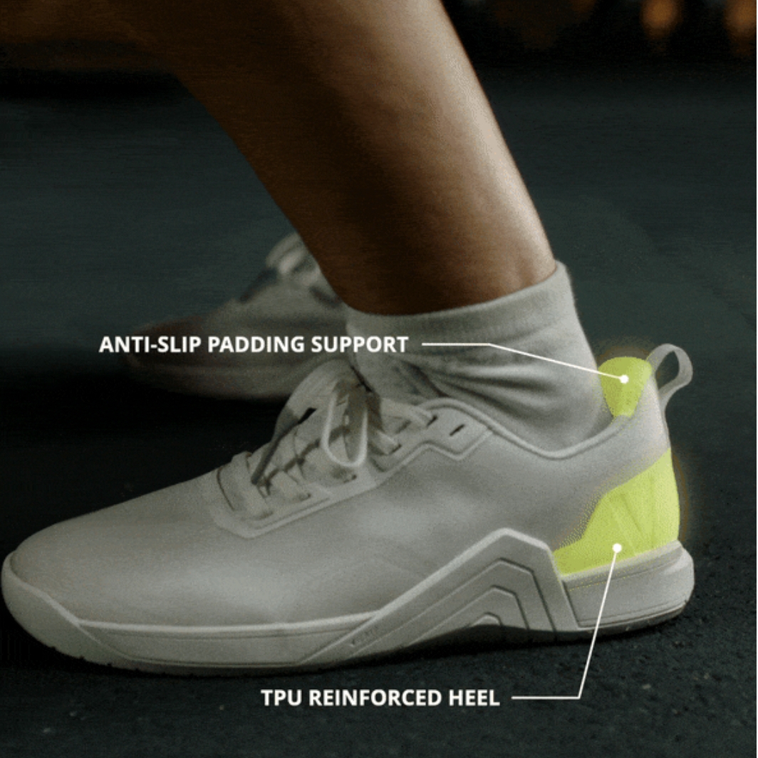 かかとをしっかりホールド