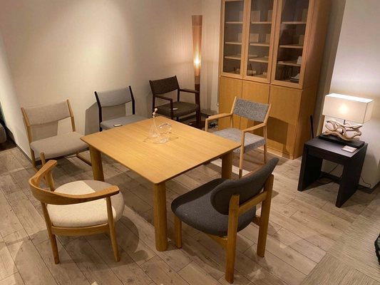 デザイナー豊口克平氏の意思を継ぐ、日本人本来の暮らしに合った 「低いダイニングテーブルと椅子の体験会」4/26～5/11開催