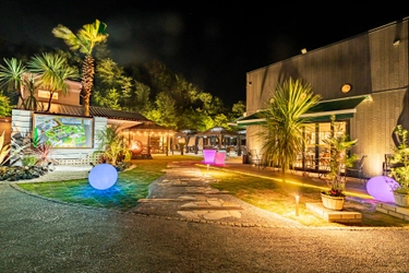 滋賀県のグランピング施設「フューチャーリゾート」4周年記念　 6月限定・室料最大40％オフなど 豪華な特典付き限定プランが登場！