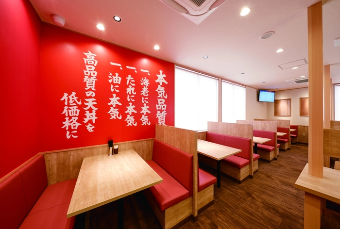 テーブル席もございます。(画像は鳴海店です)