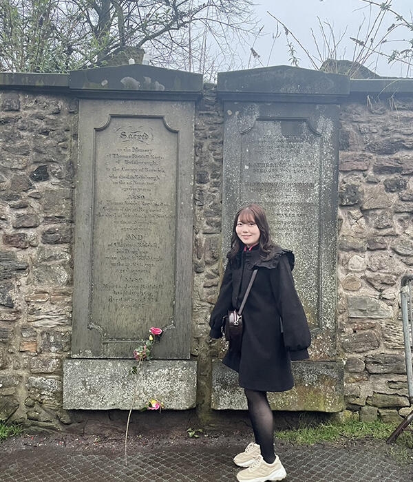 ハリーポッターに登場するヴォルデモート卿(トム・リドル)のお墓。心霊スポットにもなっています