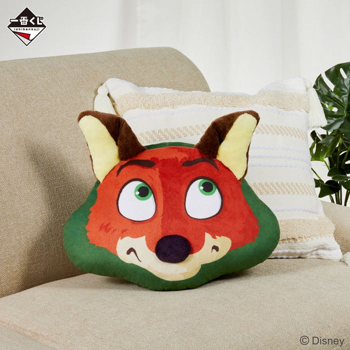 A賞:ダイカットクッション(表面)