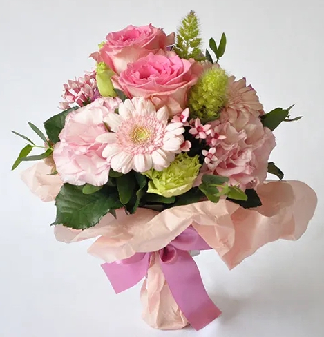 MOMOテラス_~5つの桃を揃えろ!~MOMOまみれビンゴ_モモ色ブーケ