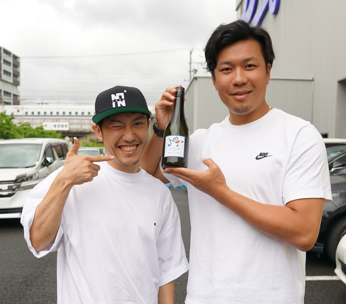 山本 将守(左)/大野 雄大投手(右)