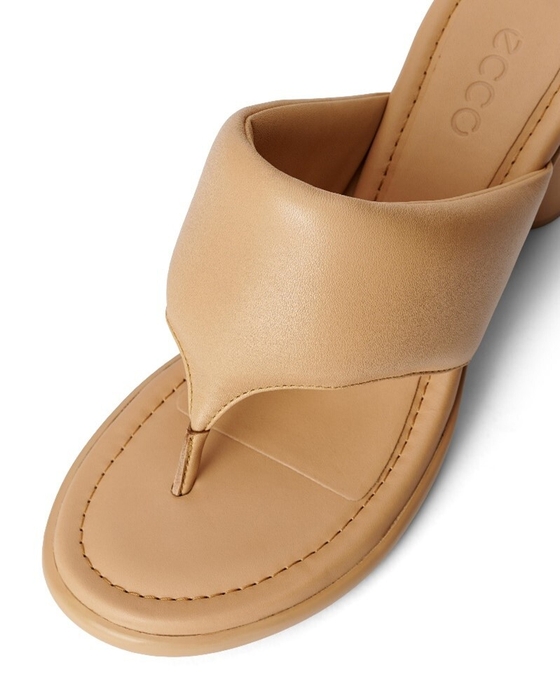 シンプルなストラップサンダルもこんなにもプレミアム&エフォートレスに