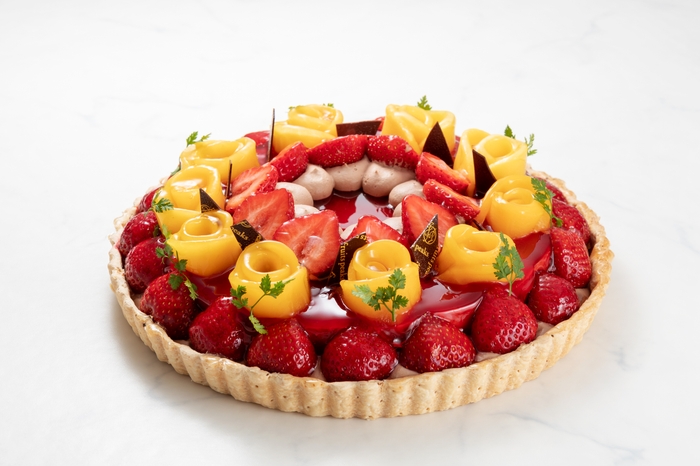 ≪　バレンタイン限定　『いちごとチョコのムース』24㎝ホール　≫　