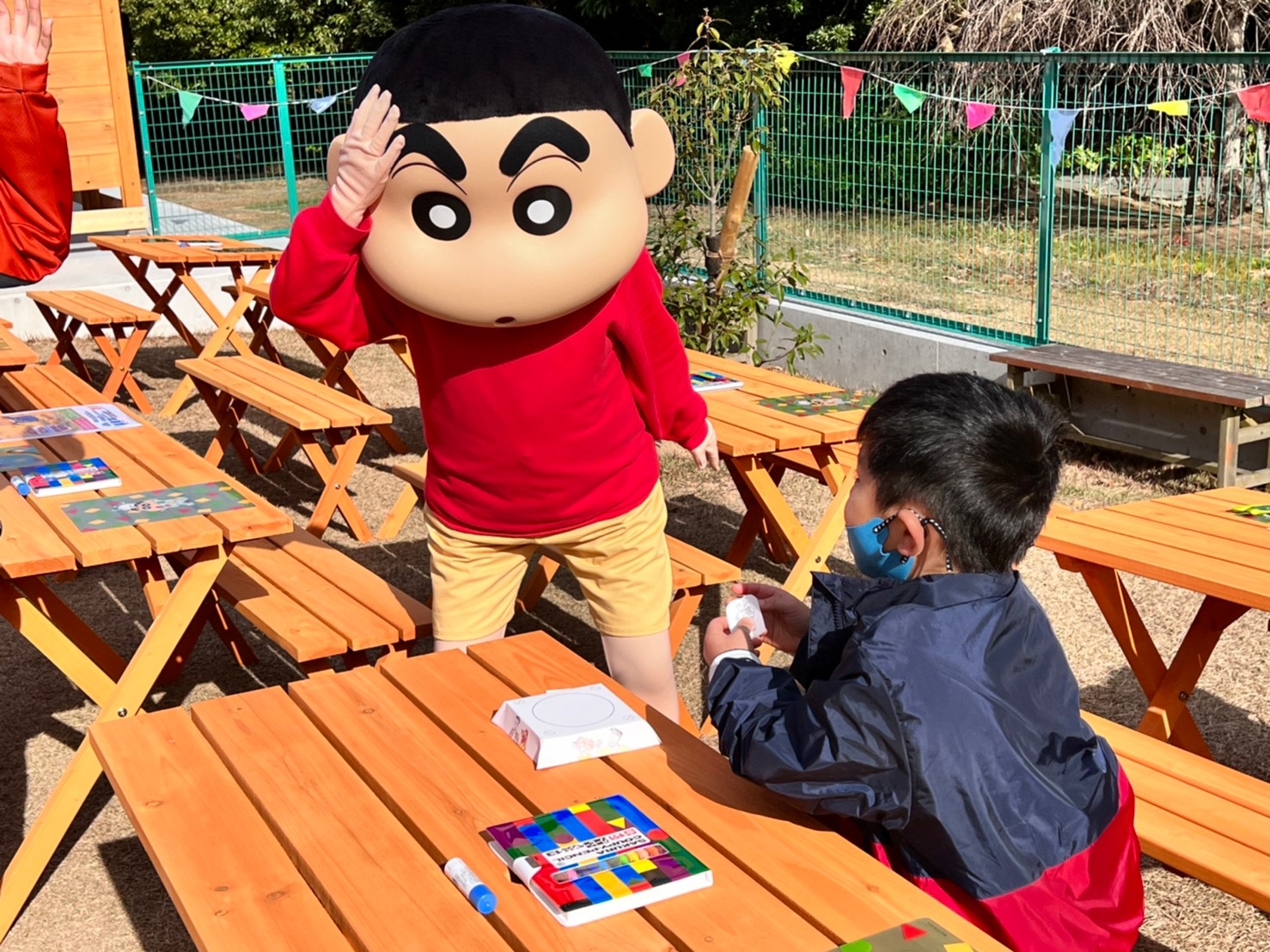▲クラフト体験中に、しんちゃんが会いに来てくれるかも!?