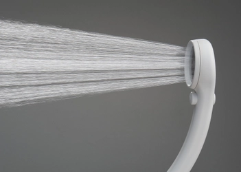 累計出荷本数約155万本突破のシャワーヘッドがリニューアル発売！ 　～0.3mmの極細水流で極上の浴び心地と高い節水効果を実現～