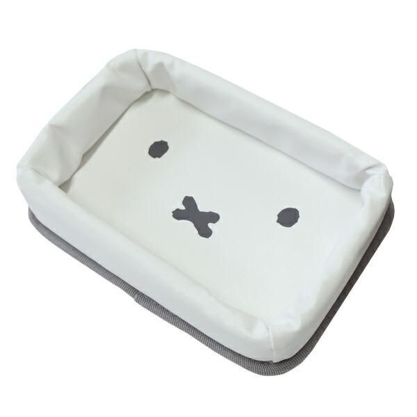 ミッフィーのシンプルなカー用品