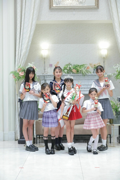 受賞者集合写真