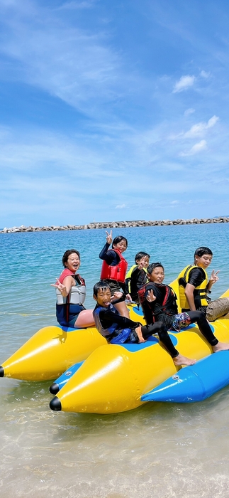 バナナボートなど家族の夏休みに