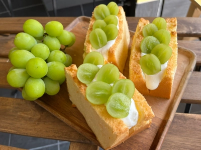 ＜ふわふわ食感×旬の果実＞オールデイダイニングAiko plus 「シフォンサンド シャインマスカット」を販売開始