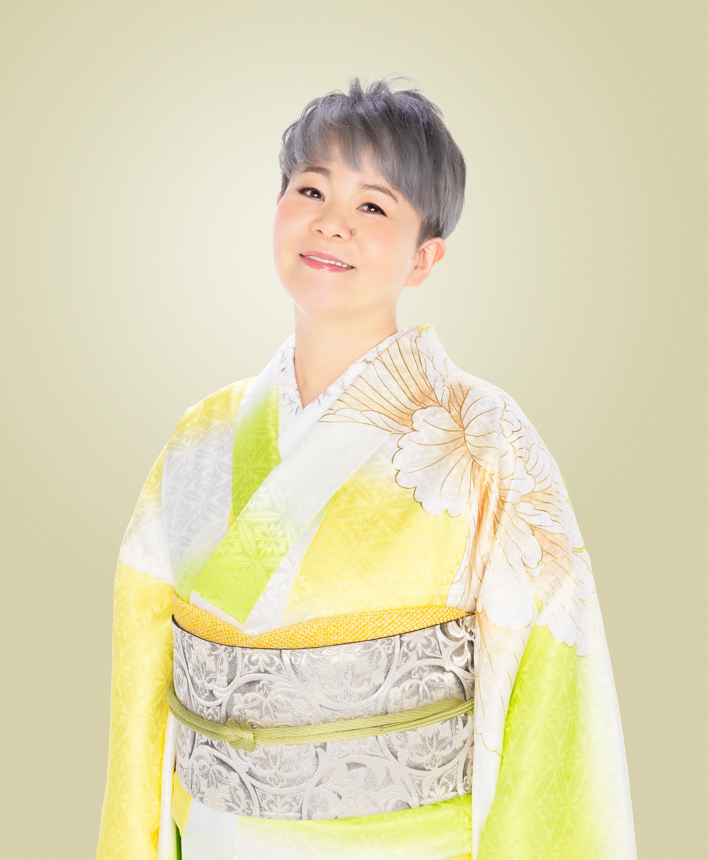 歌怪獣”島津亜矢 圧倒的な歌唱力で表現したカバーアルバム「SINGER9