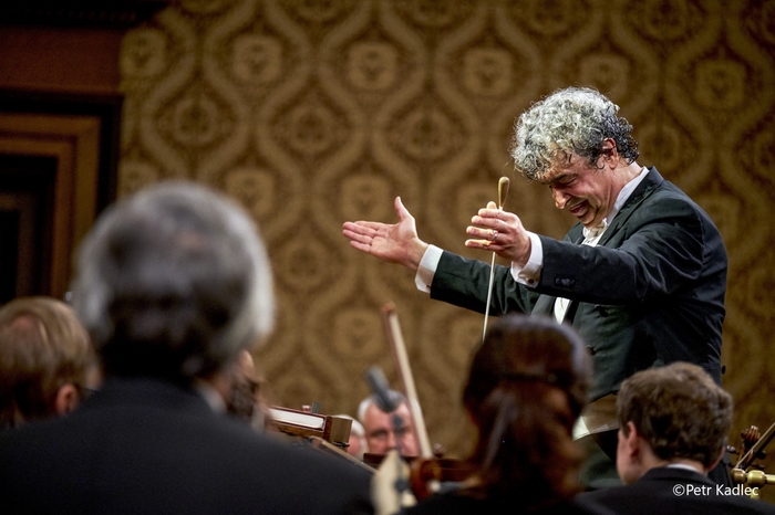 セミヨン・ビシュコフ指揮 チェコ・フィルハーモニー管弦楽団  チェロ:パブロ・フェランデス