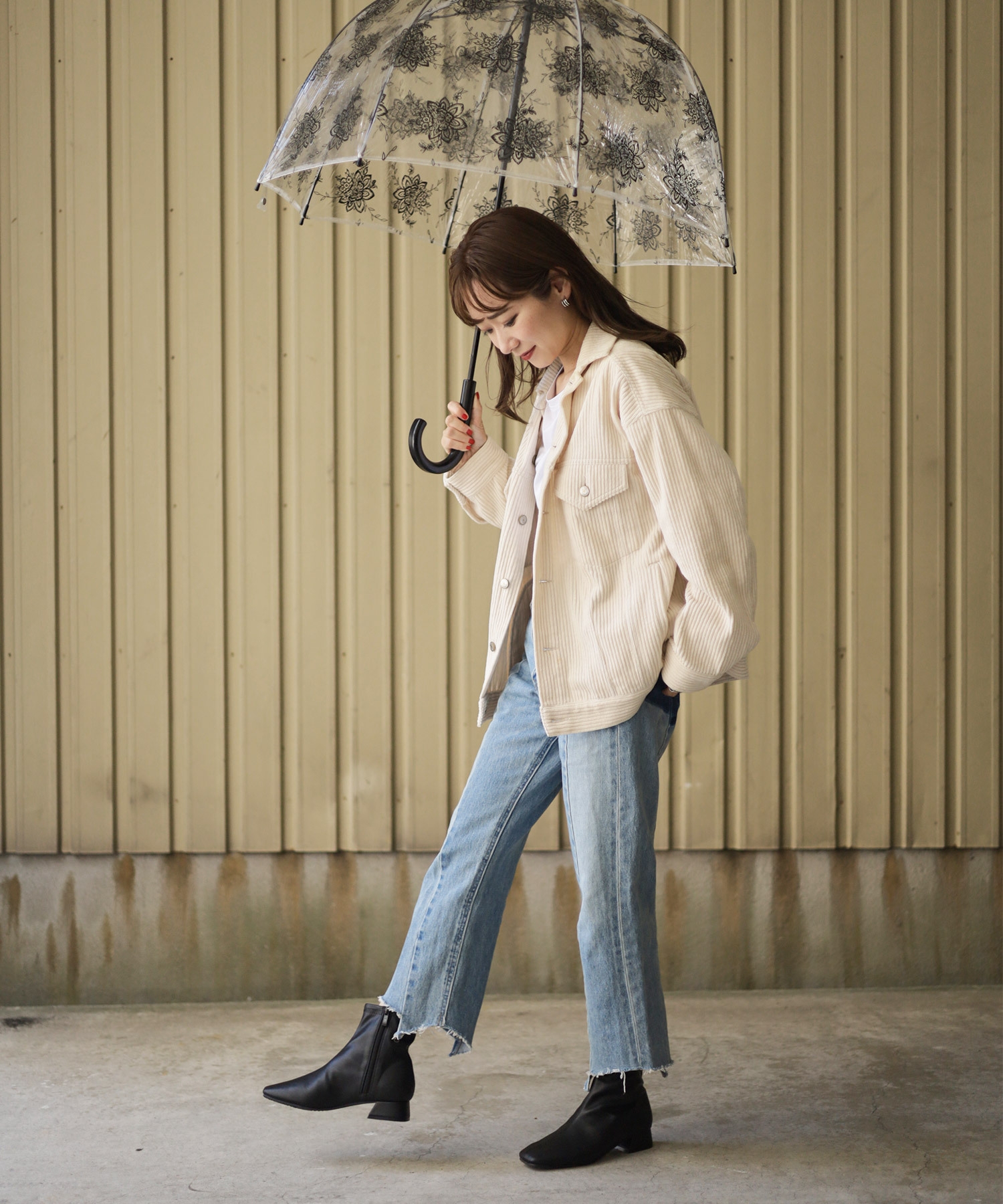 ブラック着用画像(1)