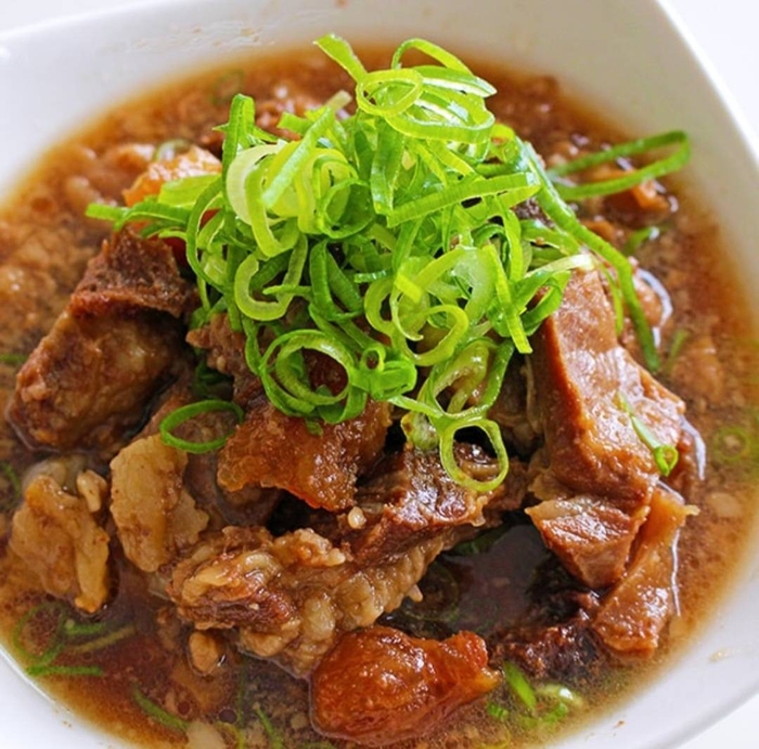 伊賀牛すじ煮込み