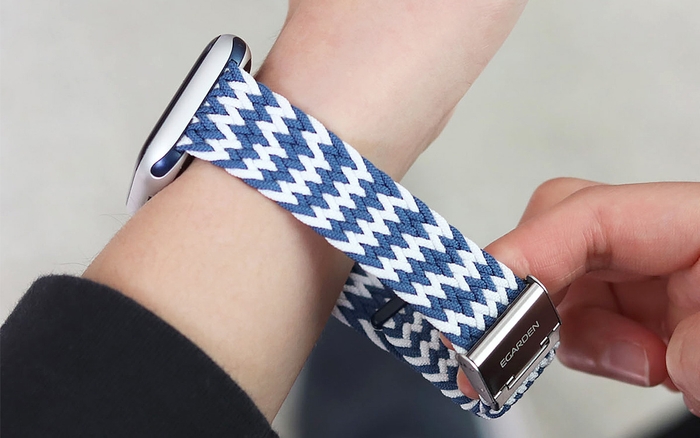 LOOP BAND(ループバンド)は、サイズ調整後は着用が簡単