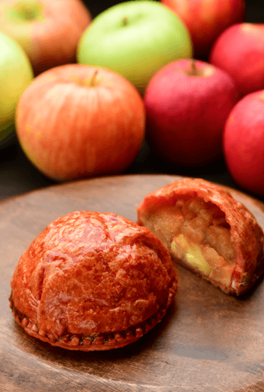 赤いアップルパイバウム