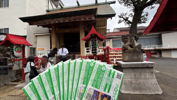 皆中稲地神社へのハロウィンジャンボ宝くじ当せん祈願