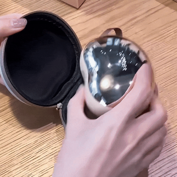 可愛いハードケース付きのリターンも用意しております。