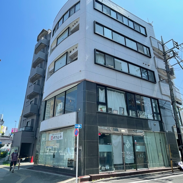 店舗は2階です