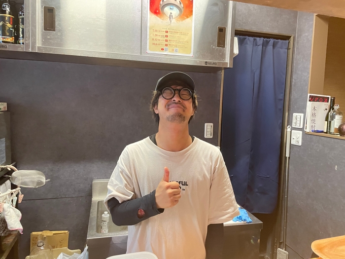 店主の秀田さん　