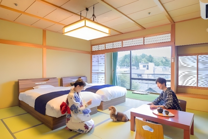 「大江戸温泉物語わんわんリゾート 粟津(石川県)」では、大切な家族の一員、愛犬と一緒に温泉旅行をお楽しみいただけます。