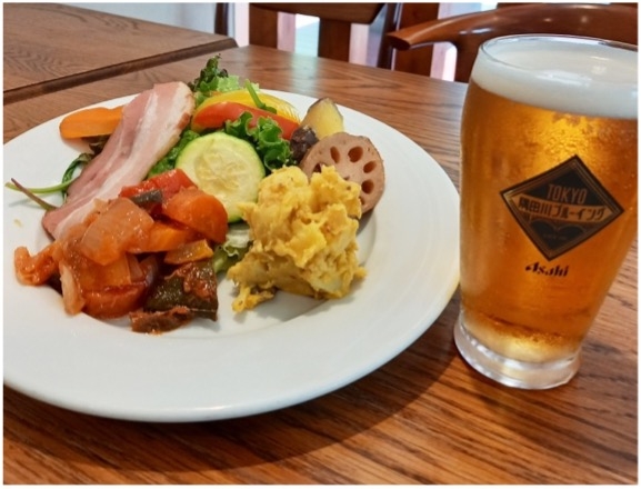 アド・パンデュース ハッピーセット(グラスビール、前菜2種、お野菜のローストサラダ付き)  1,100円(税込)