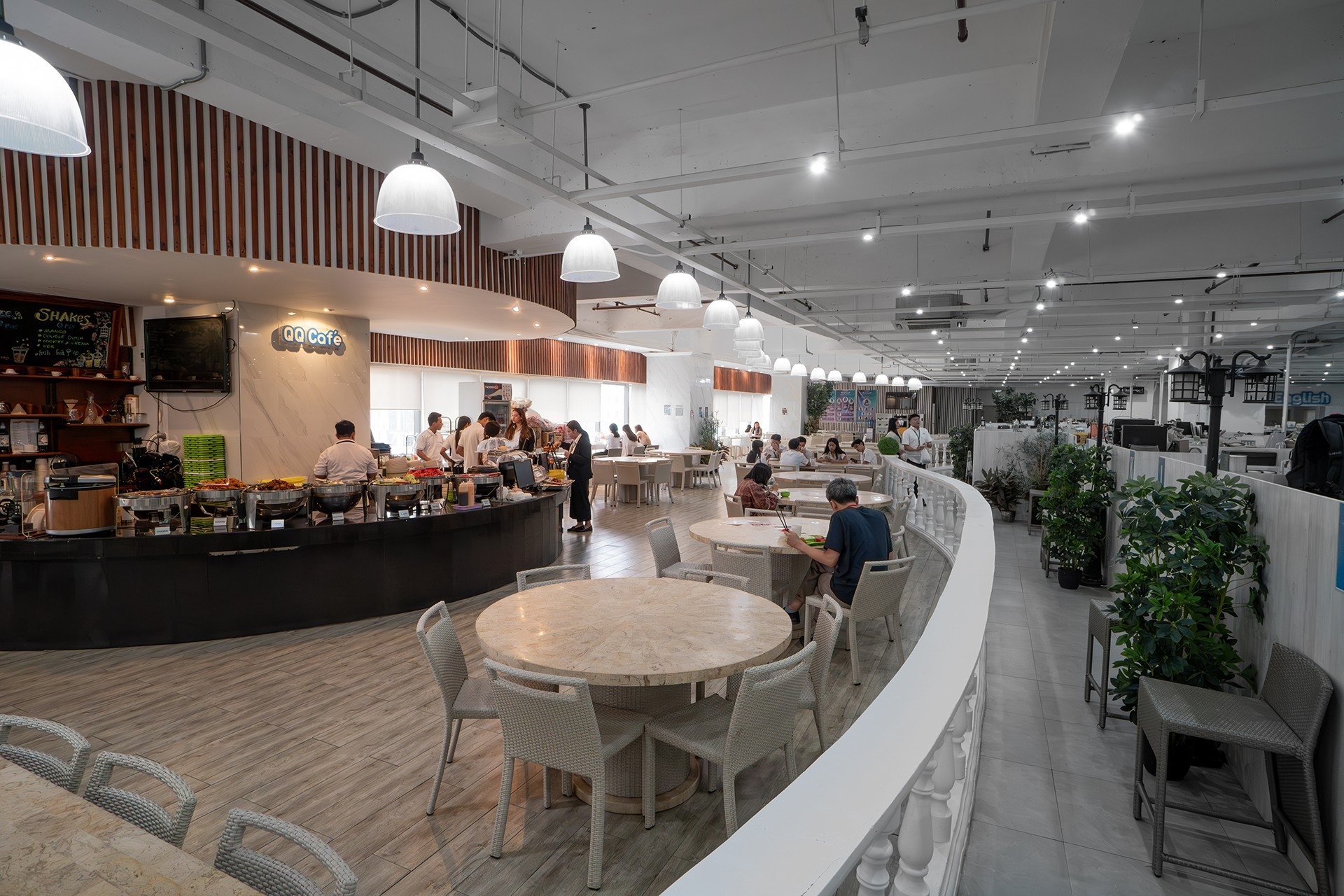 ITパーク校のロビー兼カフェテリア