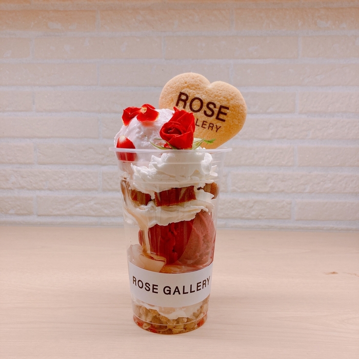 ケーキのようなパフェ DOLPA(ドルパ)