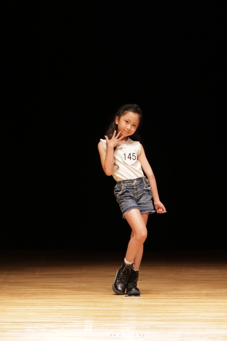 準グランプリ 関 菜々子さん ランウェイ