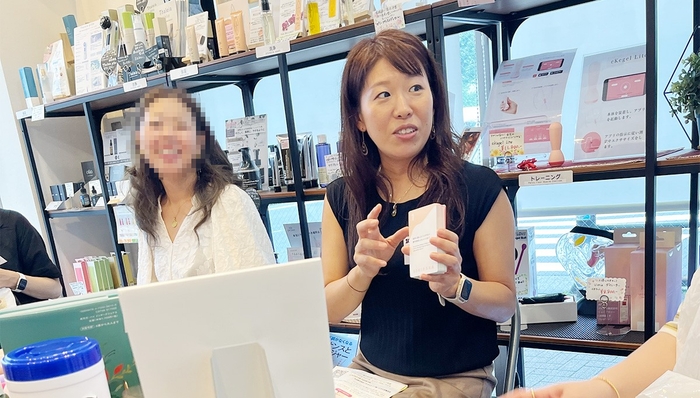 参加者からのお問合せにお答えするICHI BUNNO ICHI代表宮前さん