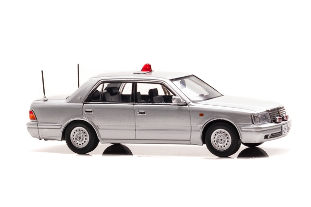 1/43 トヨタ クラウン (JZS155Z) 2000 大阪府警察交通部交通機動隊車両 (覆面 銀):右横
