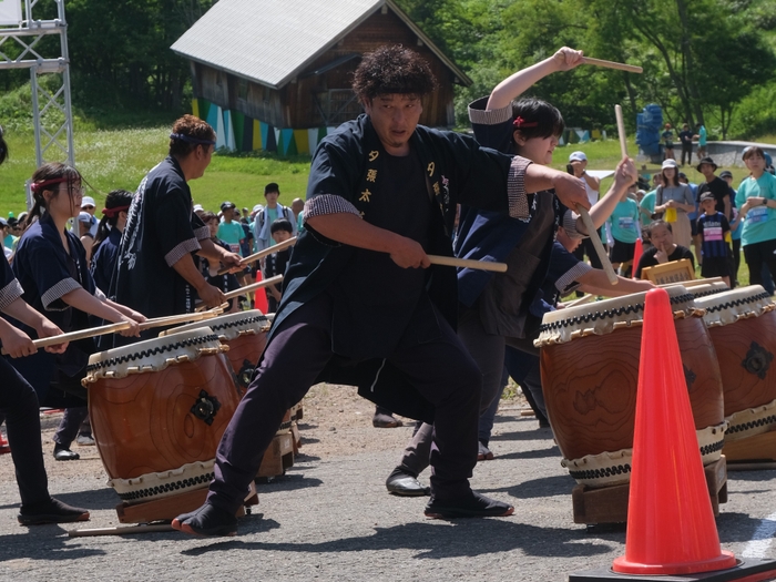 夕張太鼓保存会「竜花」によるパフォーマンス