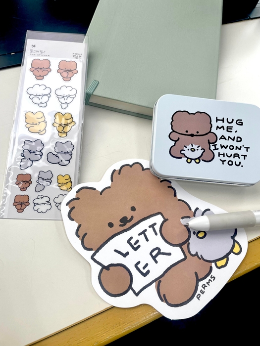 つらさもしんどさも(パーマをかけて)「全部チリチリに炒めちゃうぞ」 もこもこがかわいい大人気PERMS(パムズ)のグッズ