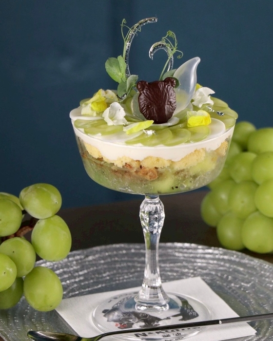 『照らすヒグマ～クマ活に草刈り』