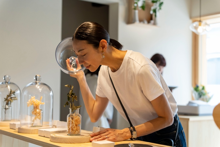 お守り香水作り体験の様子8