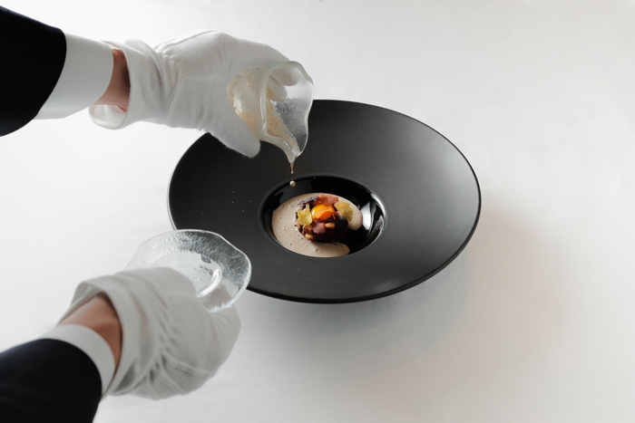 温前菜(古屋)広島県産神石牛 淡路玉葱とバルサミコのソース