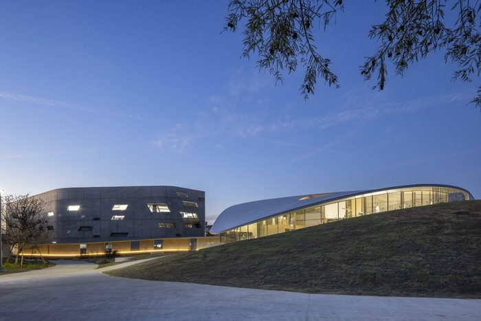 昨年9月に完成した新棟にも入れます!