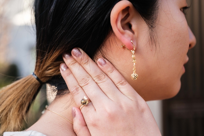 DNAを宿した“タネ”アクセサリー(イヤリング・指輪)