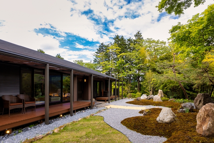 美しい日本庭園を眺めるひととき