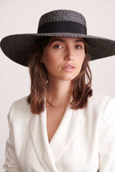 ヘレンカミンスキー (HELEN KAMINSKI)