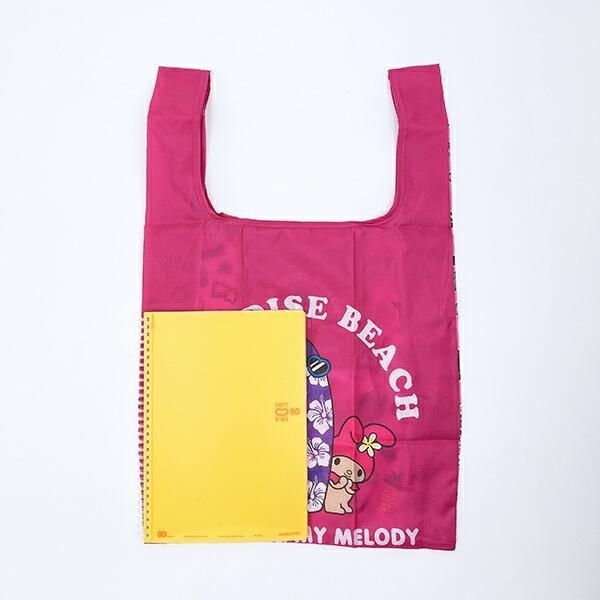 日焼け姿のマイメロディのバッグ