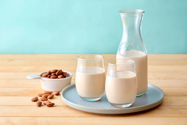 研究会オリジナルアーモンドミルクレシピをリニューアル！ アーモンドのパワーで疲れた体に元気をチャージ