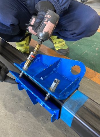 写真4:角パイプの固縛装置(締付け状況)